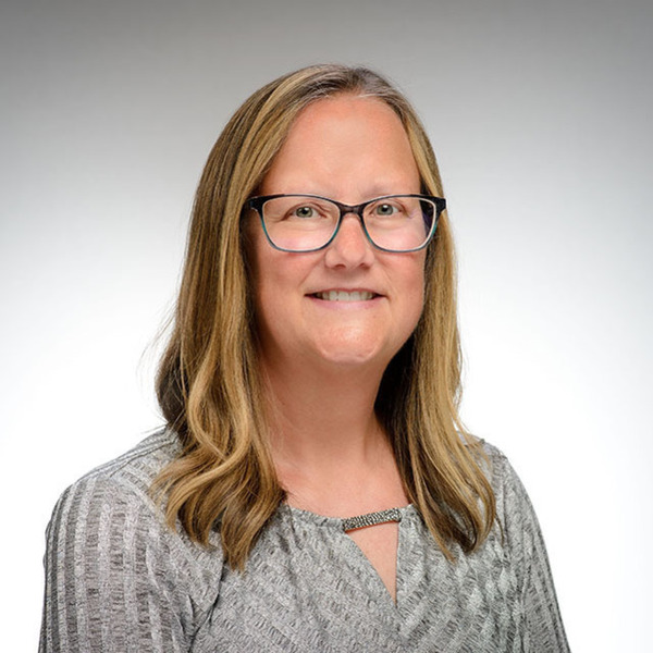 Portrait of Lisa Dieringer